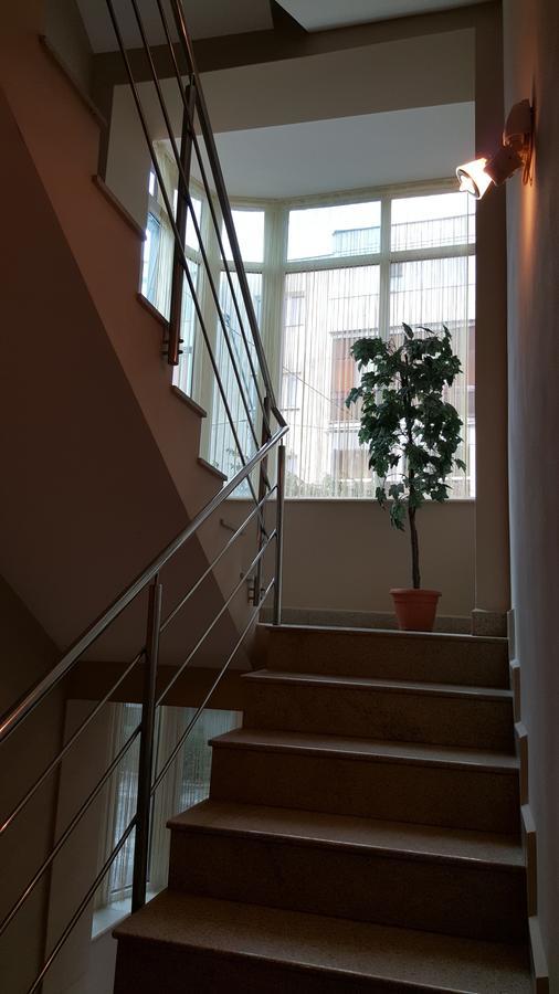 Pensiune Restaurant Avangarde Piteşti Exteriör bild